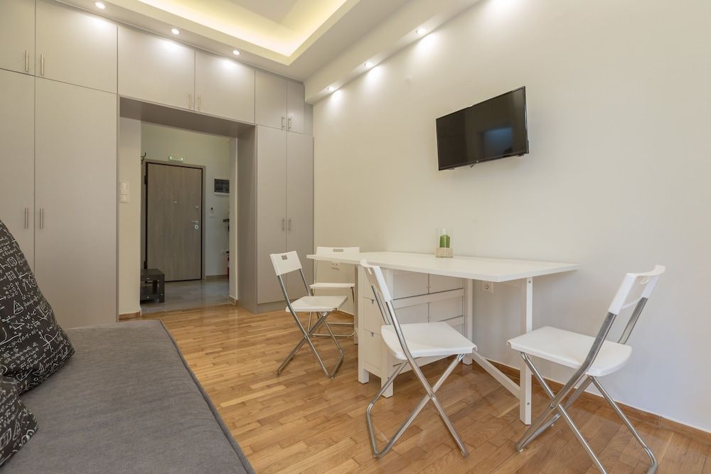 undefined Cozy Flat with Terrace & Patio near Lycabettus 5