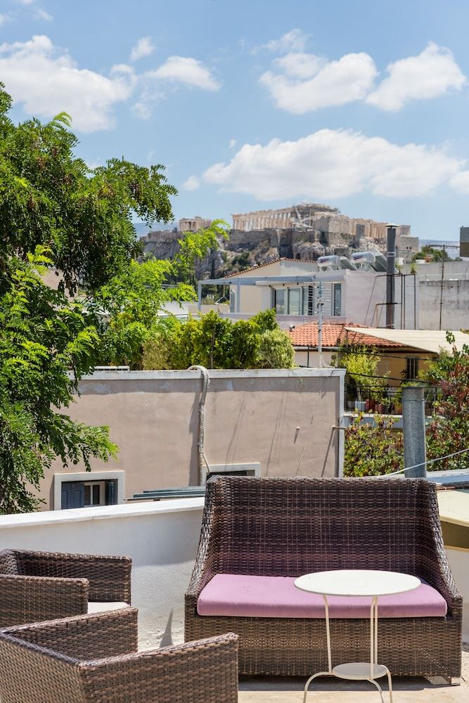 Flat & Roof Garden-Heart of Historic Athens Apartment, 2 Bedrooms, City View 16