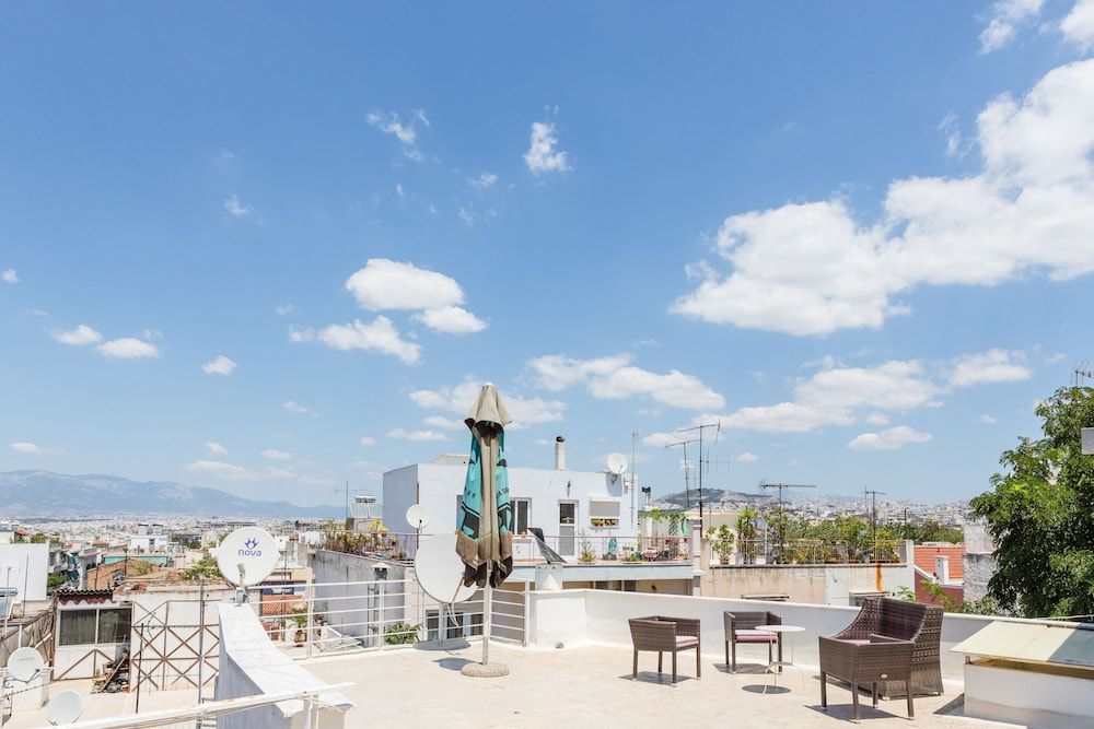 Flat & Roof Garden-Heart of Historic Athens Apartment, 2 Bedrooms, City View 18