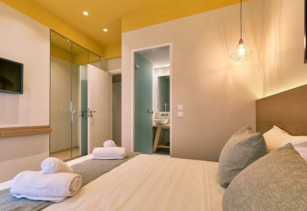 Olympic Spirit Apt in N. Kosmos Exclusive Apartment, 4 Bedrooms 14