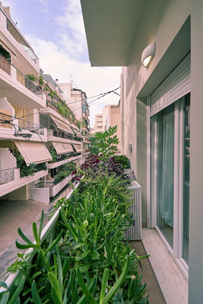 undefined Olympic Spirit Apt in N. Kosmos 2