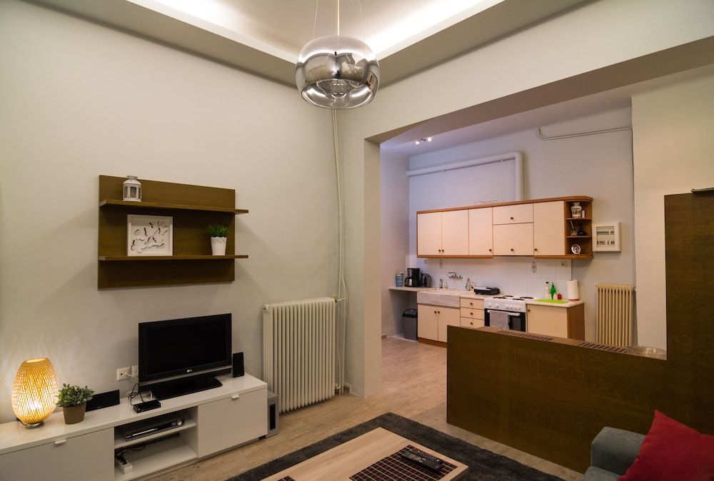 undefined Beautiful Modern Aprt with 1BR in DT Athens 6