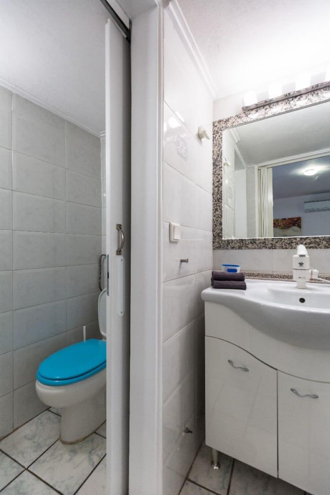 Driopon Apartment Deluxe Apartment, 2 Bedrooms (Penthouse, 4th Floor) 13