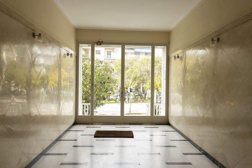 undefined Intimate classy studio in Athens 3