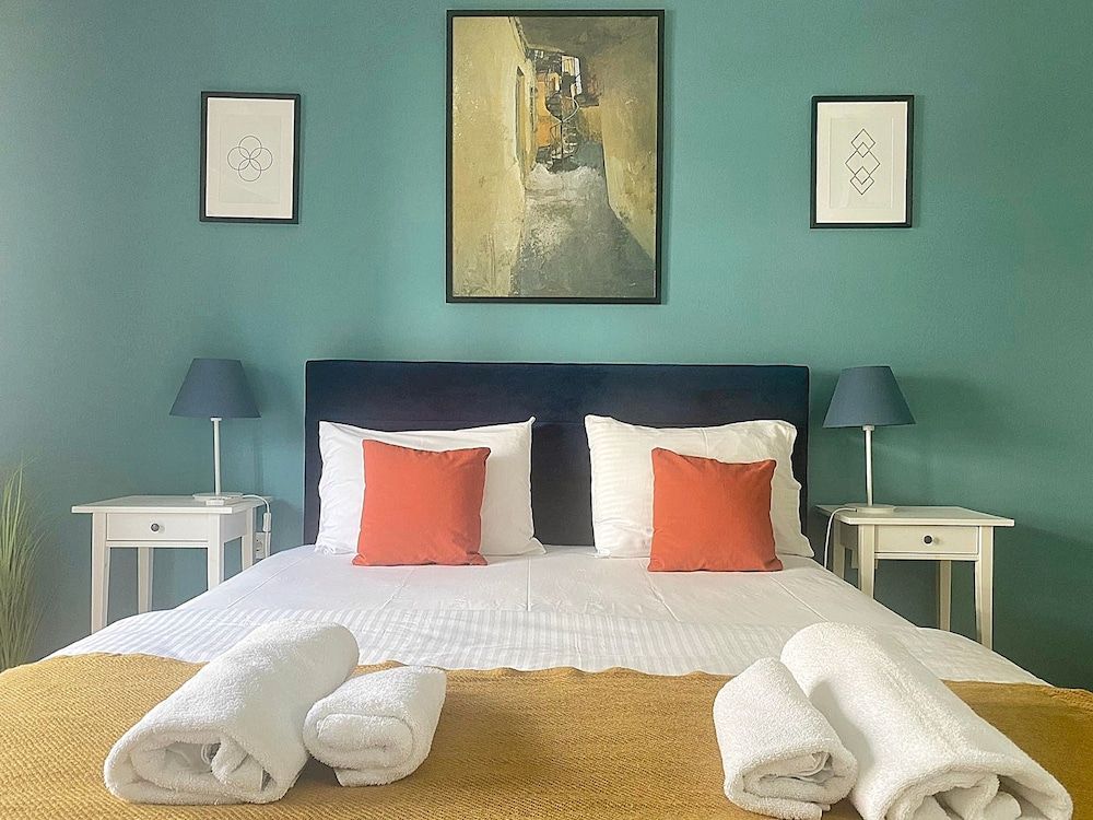 undefined Check Point - Syngrou Fix 5