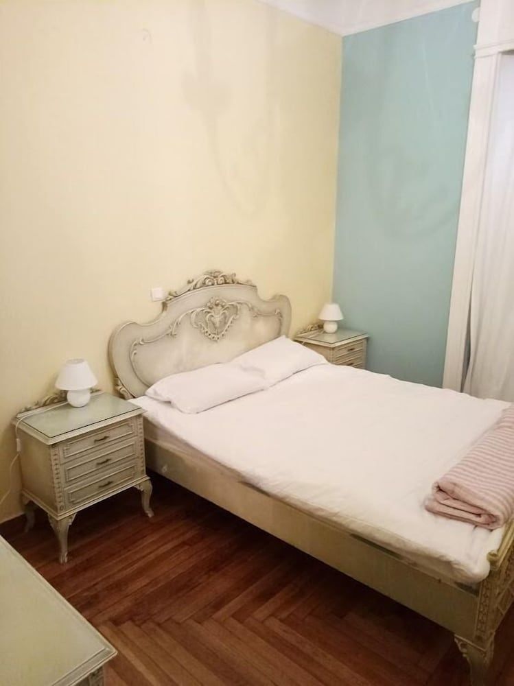 undefined Elegant Apartment next to Archaeological Museum