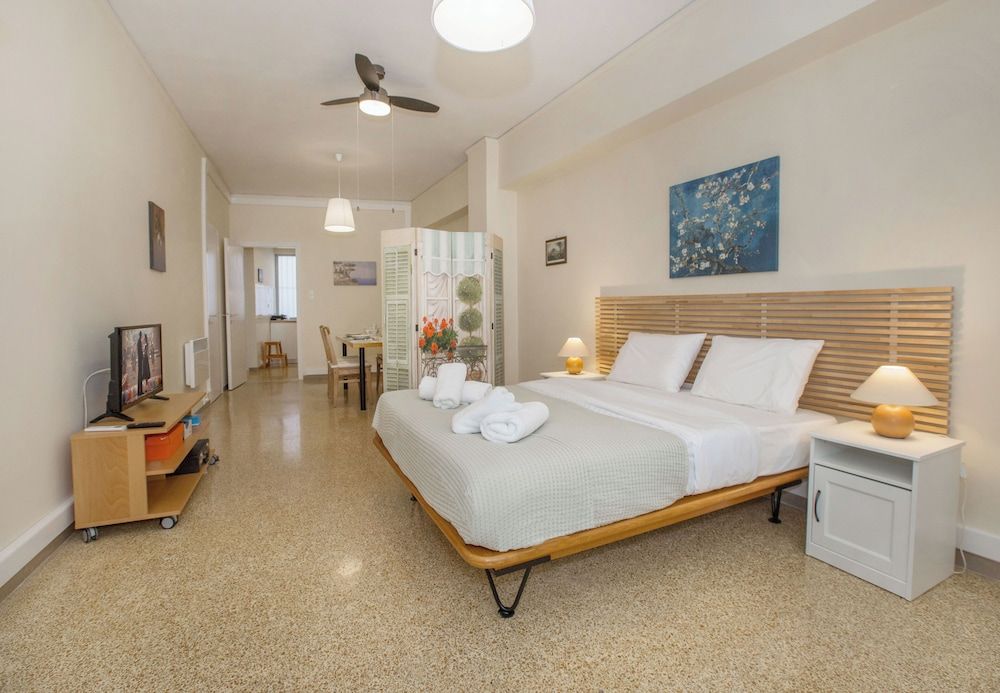 undefined Central apartment on pedestrian street 5