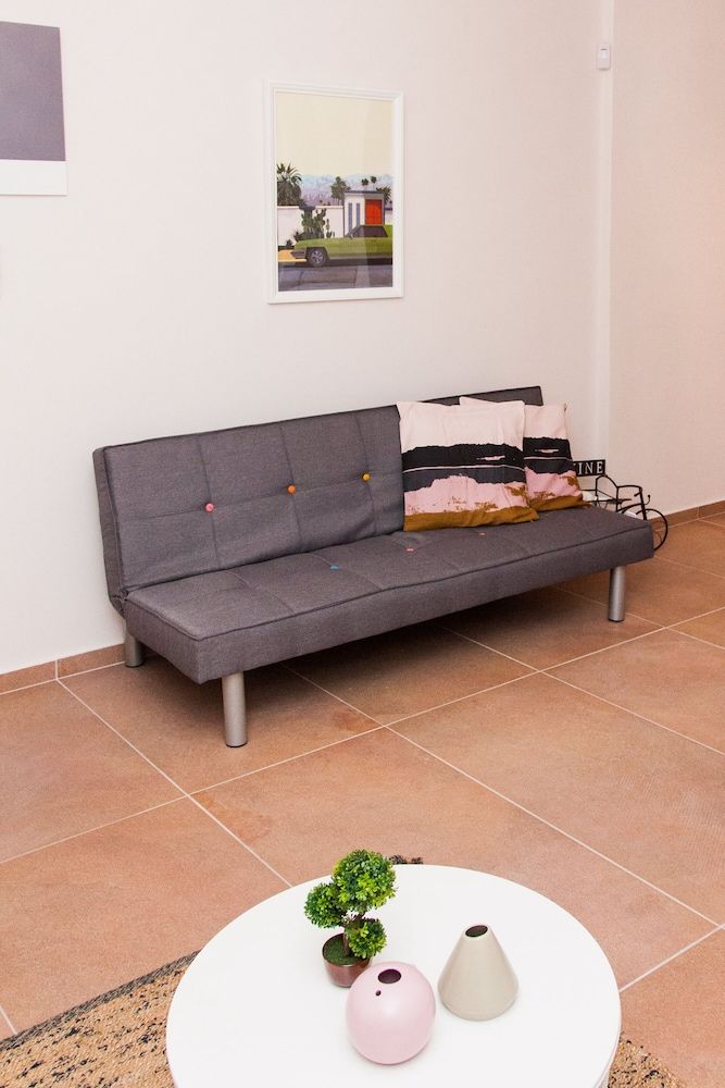 undefined Cozy Studio Athens Downtown - Sleeps 3 5