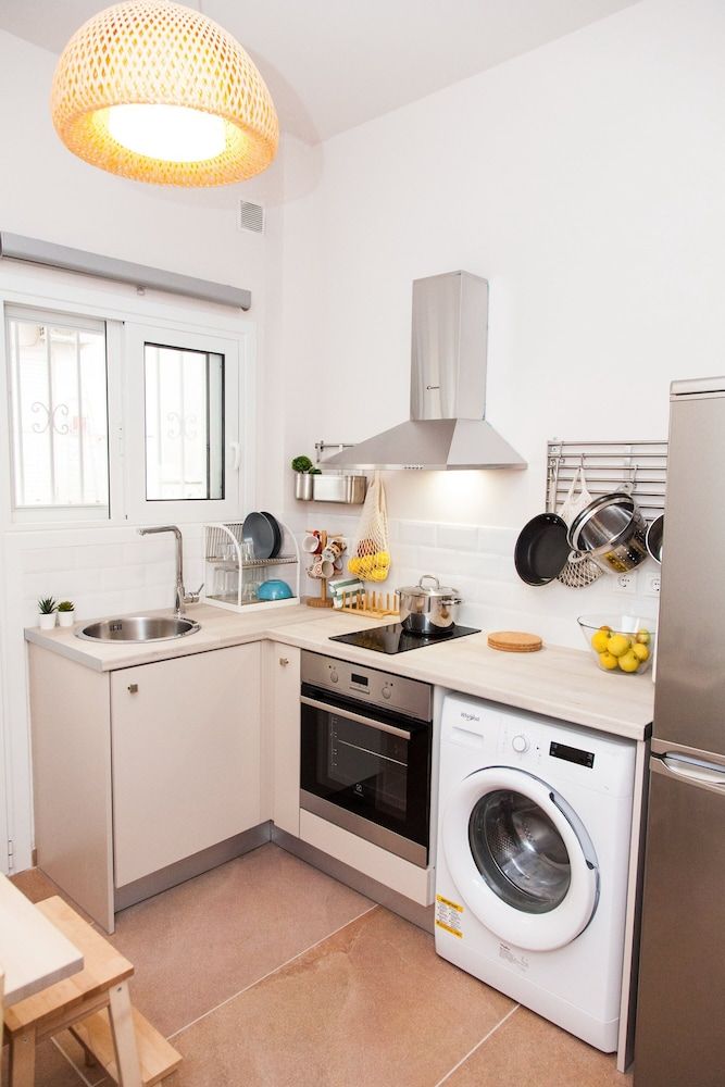 undefined Cozy Studio Athens Downtown - Sleeps 3 4