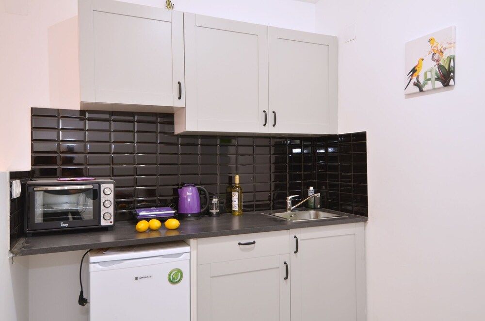 undefined Metaxourgeio B - A minimal apartment 2