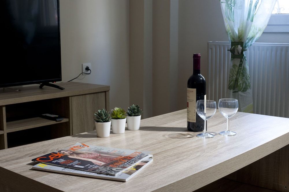 undefined Comfortable Apartment At The Foot of The Odeon of Herodes Atticus 6