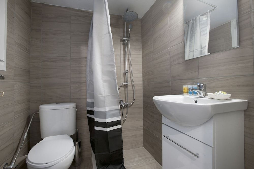 undefined Kolonos - A Renovated Apartment 7