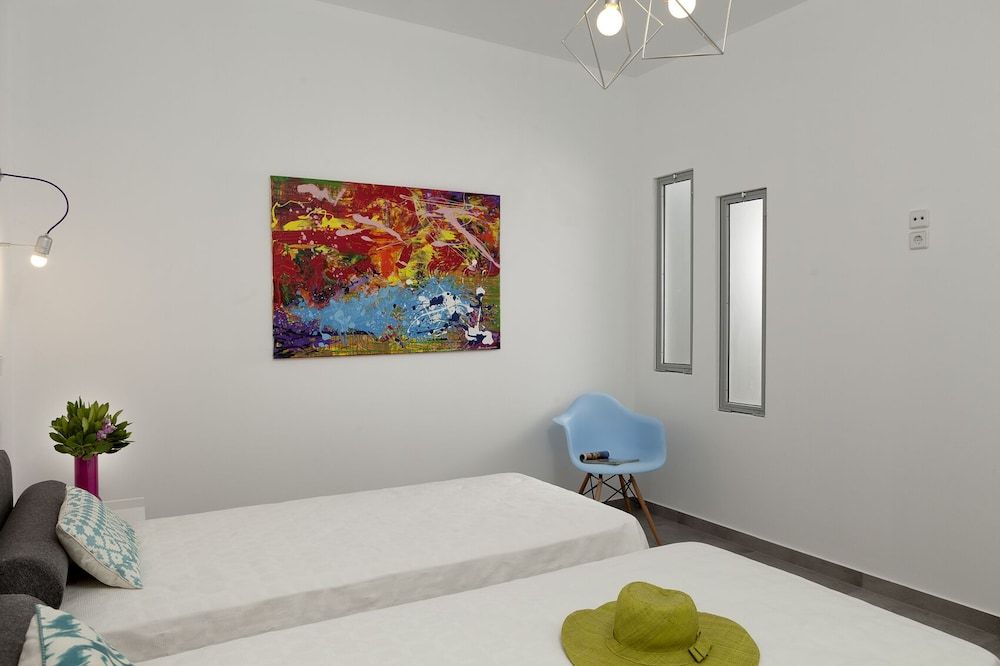 GK Ermou Quadruple Room, City View 7