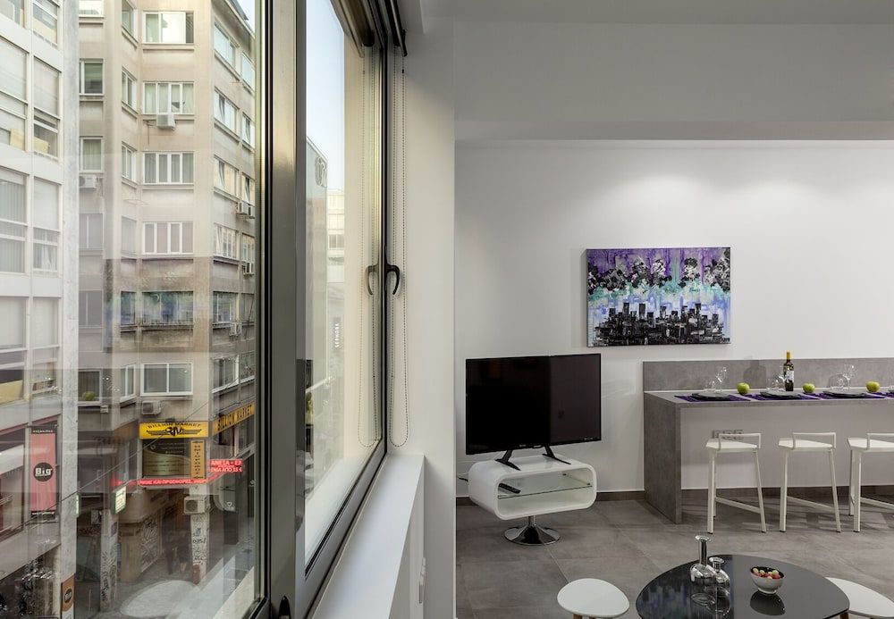 GK Ermou Quadruple Room, City View 25