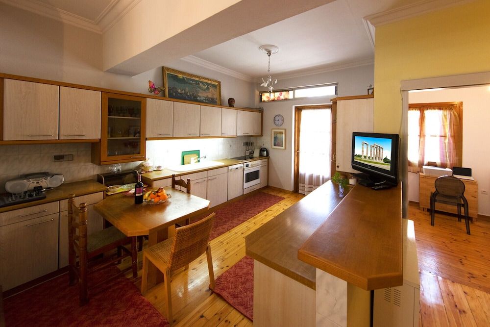 undefined Exquisite Athens Apartment 9