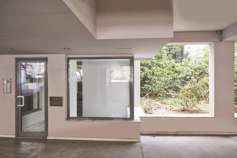 undefined Contemporary Comfy Apt 2