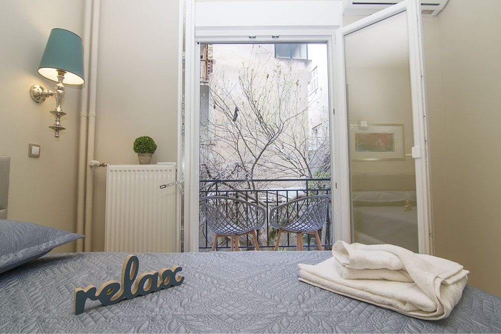 Contemporary Design In Central Athens Apartment 25