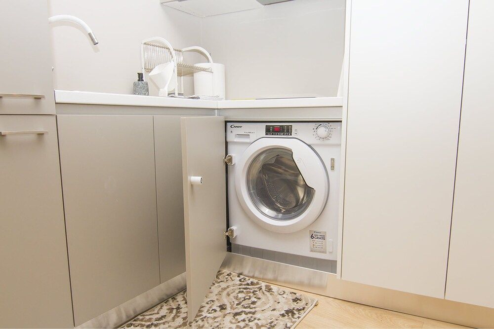 Contemporary Design In Central Athens Apartment 26