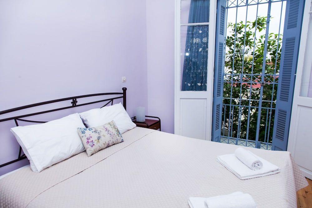 The Muses House Apartment 18