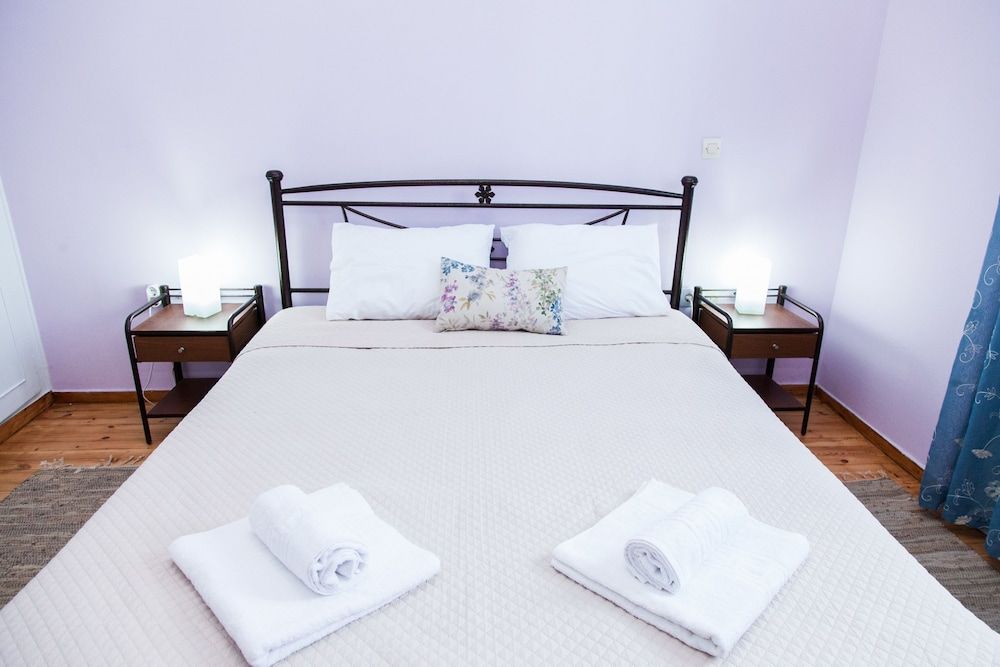 The Muses House Apartment 9