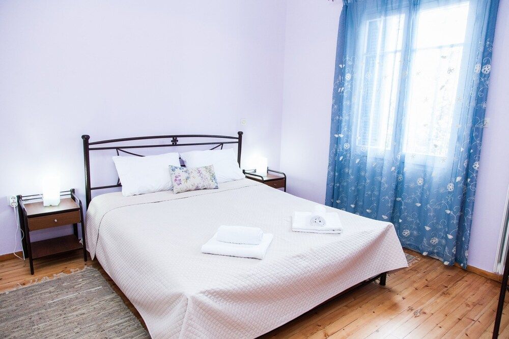 The Muses House Apartment 13