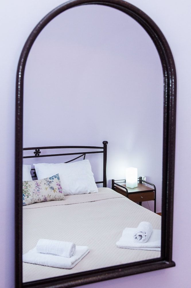 The Muses House Apartment 15