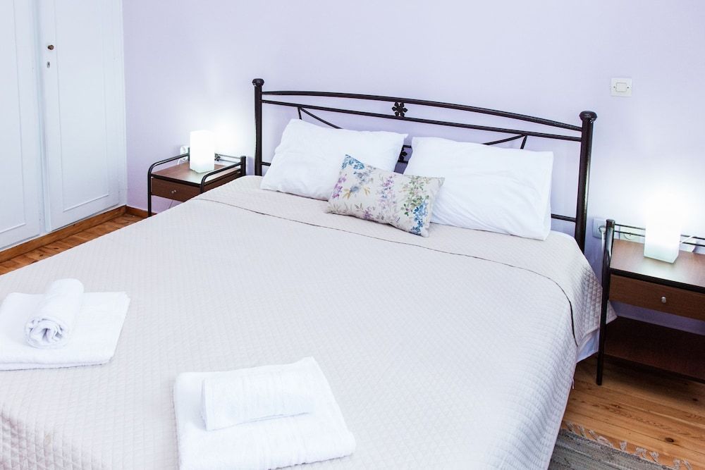 The Muses House Apartment 14