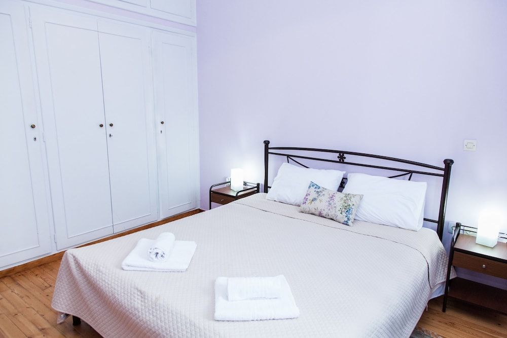 The Muses House Apartment 8