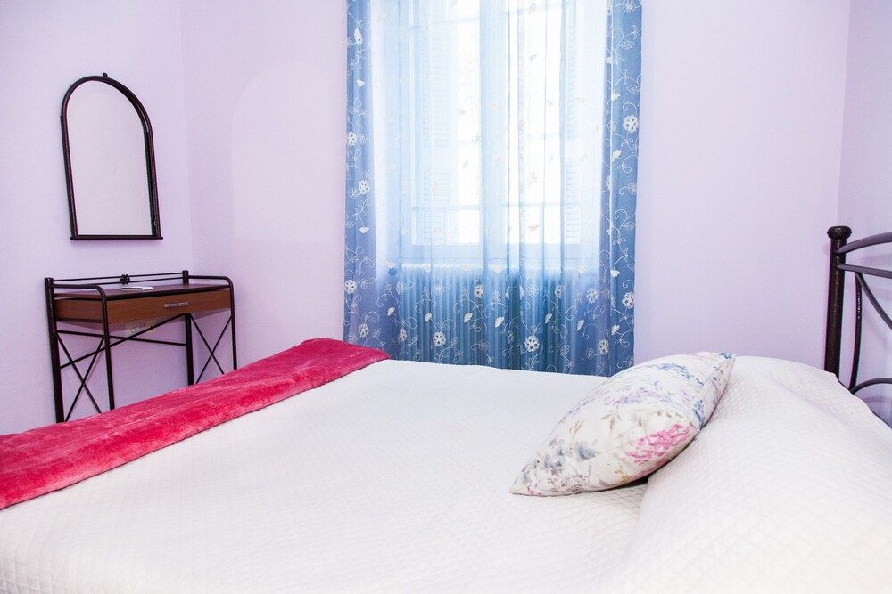 The Muses House Apartment 6