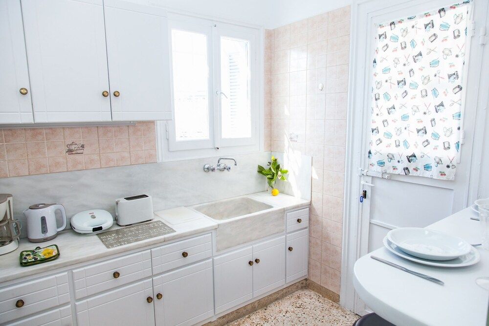 The Muses House Apartment 27