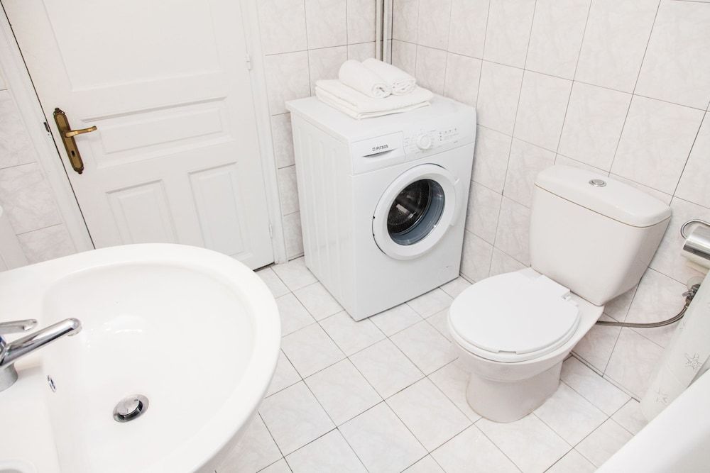 The Muses House Apartment 31