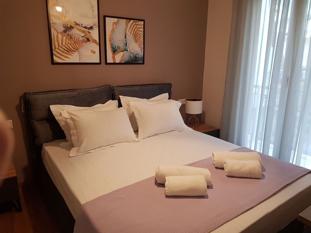 undefined Athenian Comfort 2