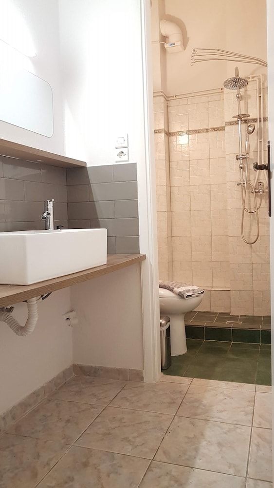 Erra - Chocolate - Athens Center Apartment, 6 Bedrooms 26