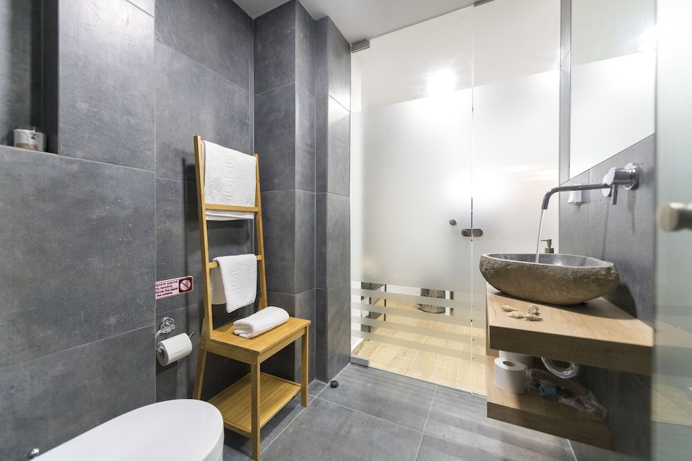 undefined Stylish Koukaki Apartment by Cloudkeys 9