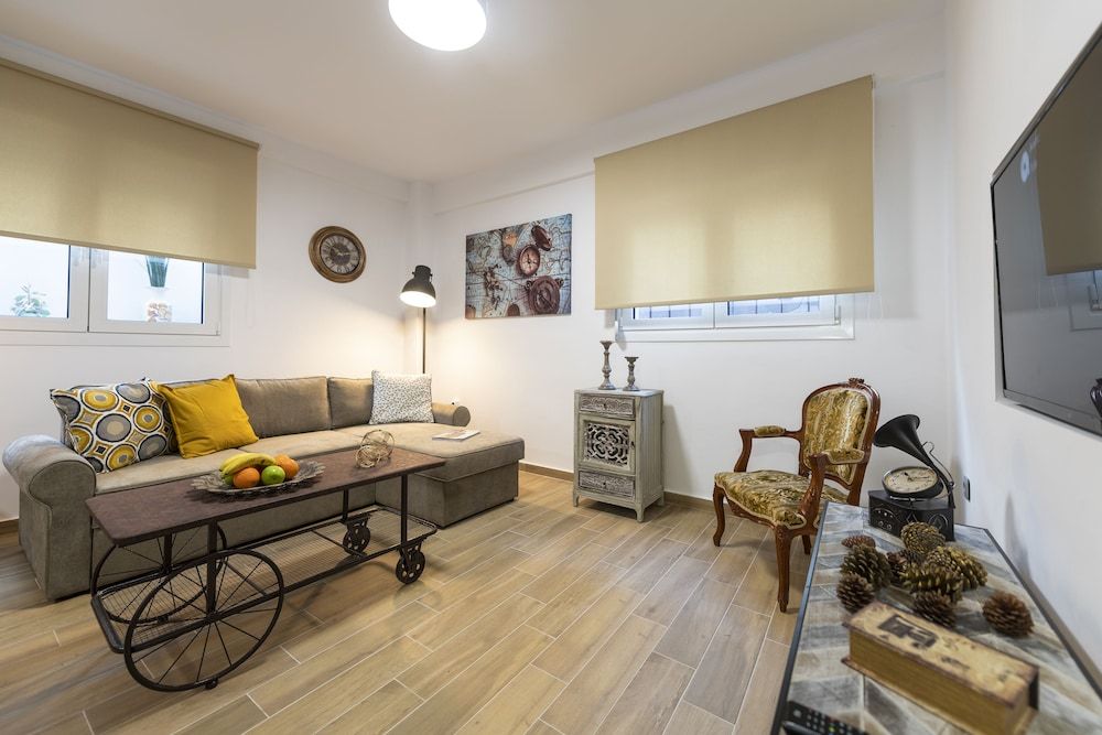 undefined Stylish Koukaki Apartment by Cloudkeys 5