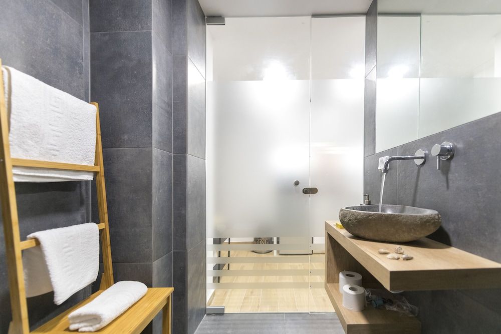 undefined Stylish Koukaki Apartment by Cloudkeys 10