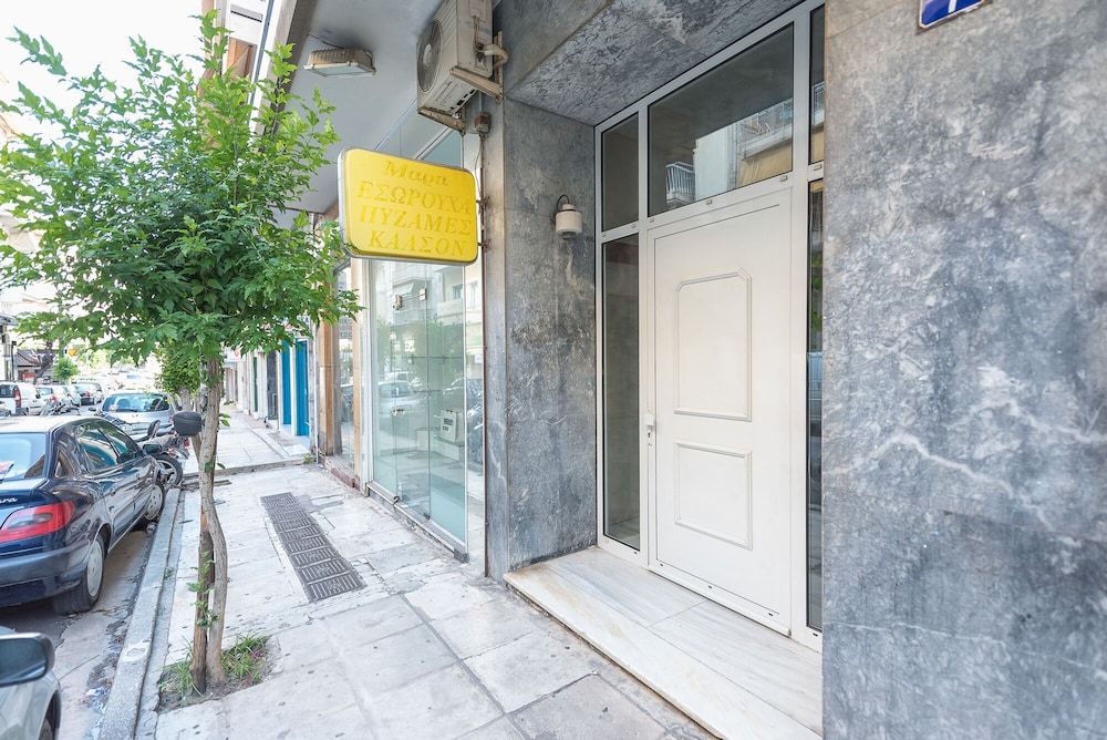 undefined Athens Crystal Suites Apartments 2