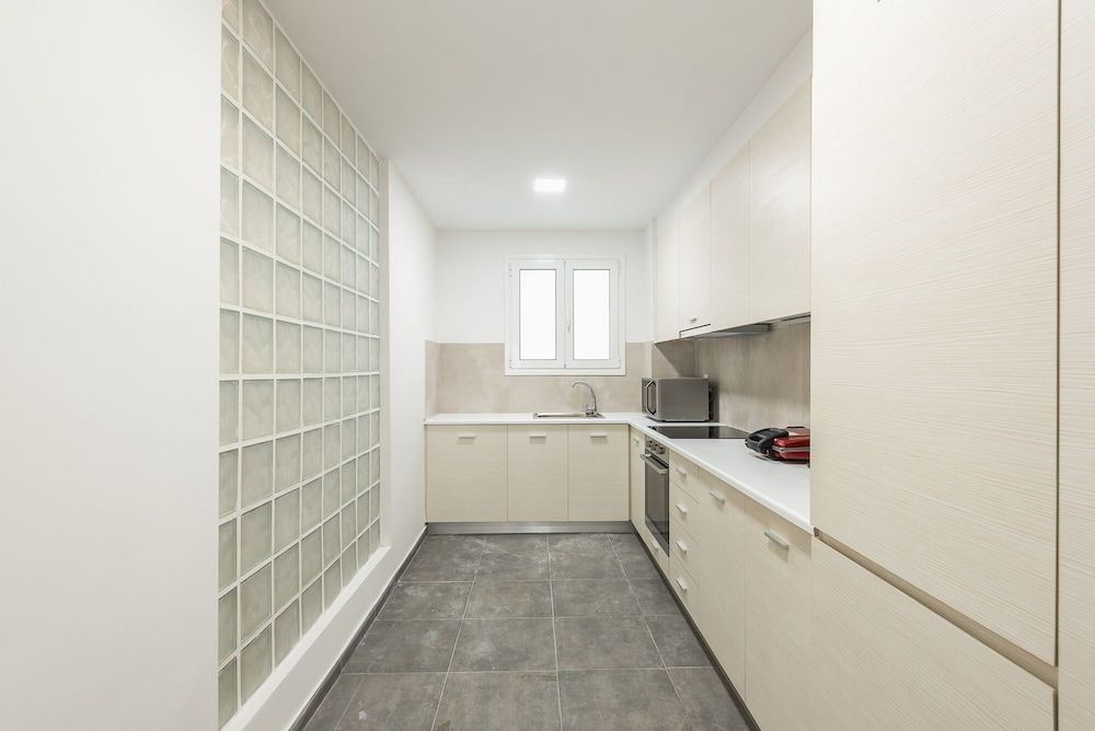 undefined Athens Crystal Suites Apartments 4