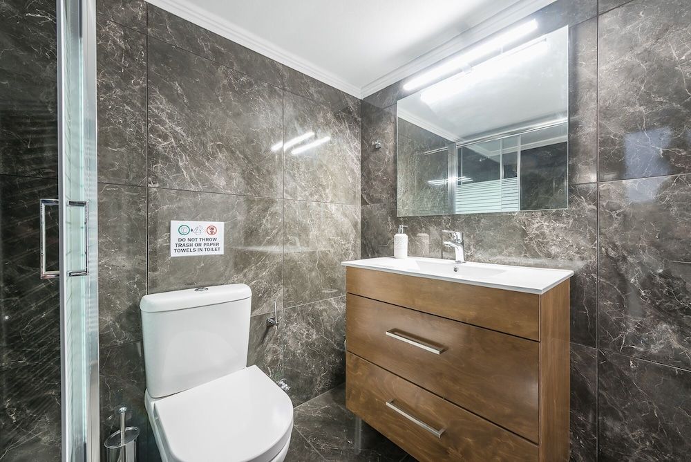 Victoria Supreme Suite Apartment, 3 Bedrooms 54