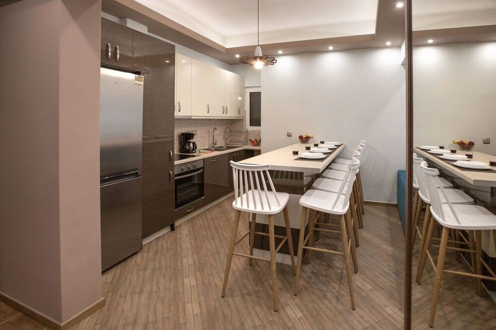Stunning Apt near Acropolis Museum by GHH Comfort Apartment 11