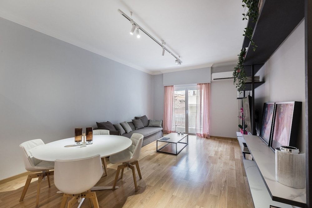 undefined Kolonaki Square Apartment 4