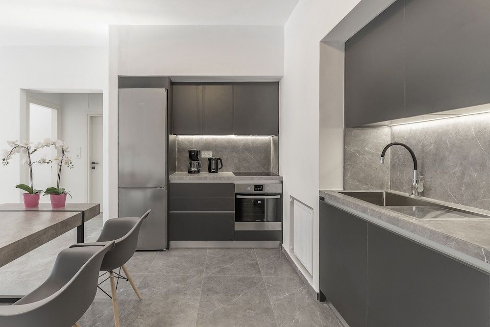 undefined Winsome 3 Bedroom City Apartment 2