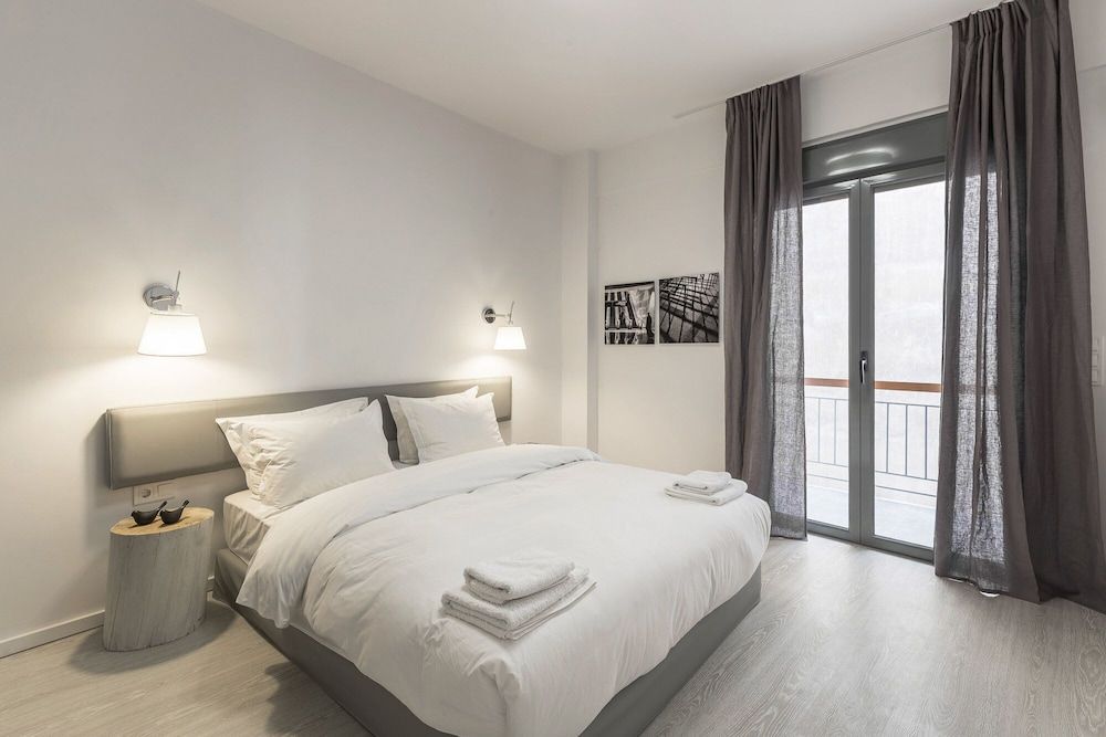 undefined Winsome 3 Bedroom City Apartment 8