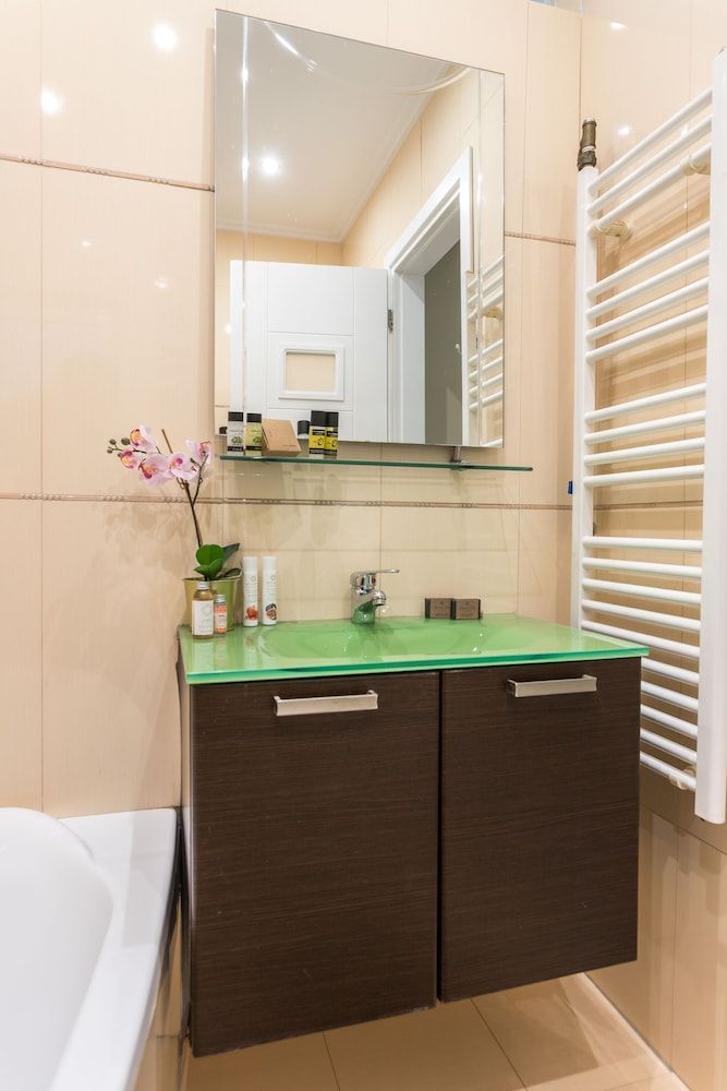 undefined GK Acropolis 9