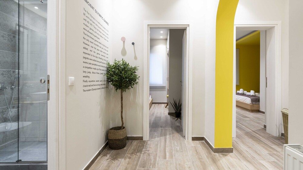 undefined Champions Apt in N. Kosmos neighbourhood 9