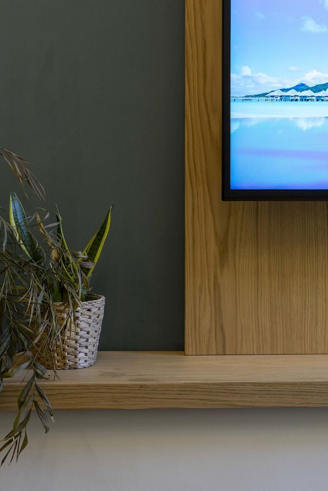 Champions Apt in N. Kosmos neighbourhood Exclusive Apartment, 4 Bedrooms, Non Smoking, Patio 24