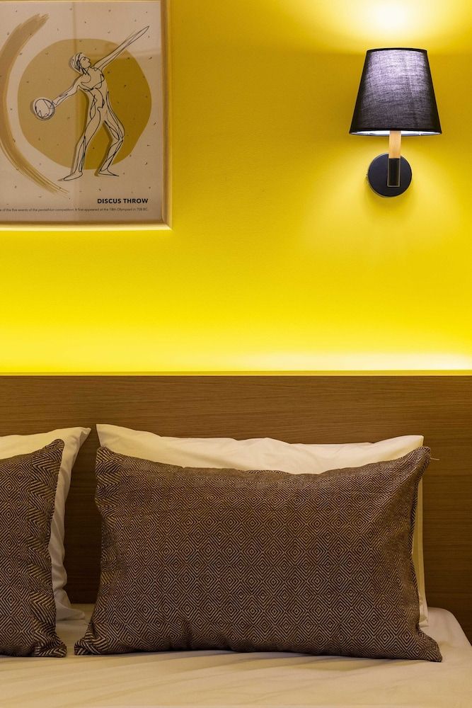 Champions Apt in N. Kosmos neighbourhood Exclusive Apartment, 4 Bedrooms, Non Smoking, Patio 8