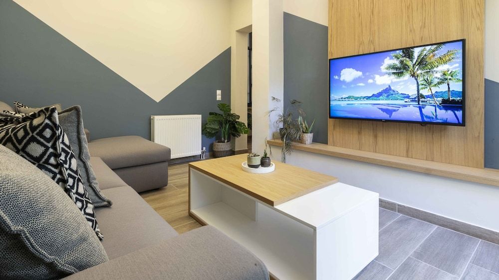 Champions Apt in N. Kosmos neighbourhood Exclusive Apartment, 4 Bedrooms, Non Smoking, Patio 19