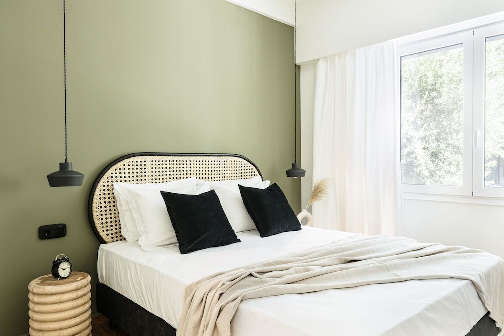 undefined Serene 1 BR Apartment in Koukaki 4