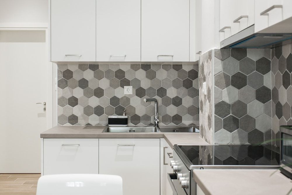 undefined Lovely 1BR Apartment in Koukaki 9